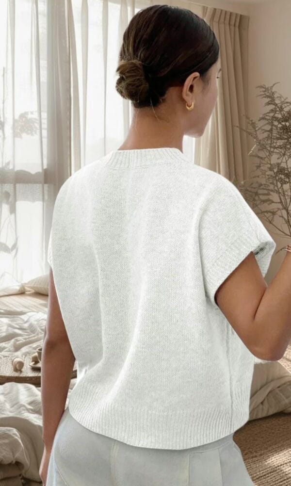 Women Plain flower top - Image 3